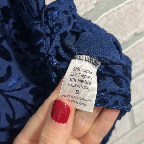 Lingerie Cacique Mesh and Velvet Top- Size S - Picture 5 of 6